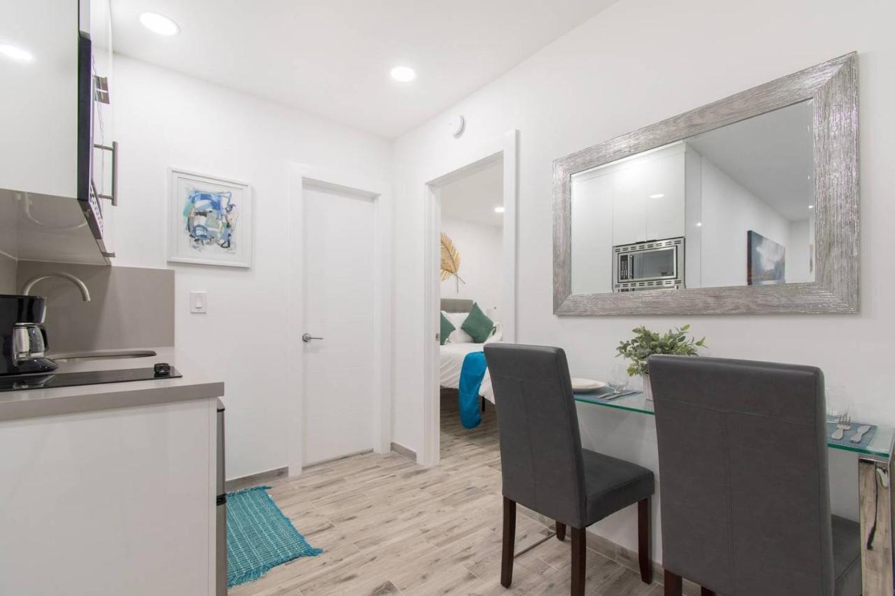 Newly Renovated 1 Bedroom Apt Designer Unit # 3 Dania Beach Kültér fotó